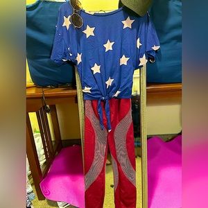 Forever 21 star spangled large blouse w/ your choice leggings + accessories